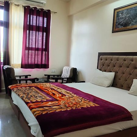 Hotel Amrapali Jaipur Extérieur photo