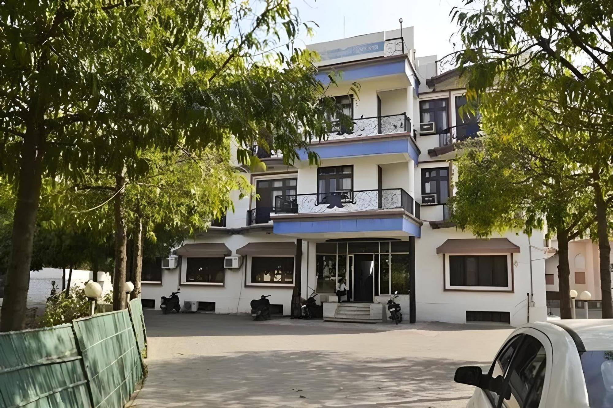 Hotel Amrapali Jaipur Extérieur photo